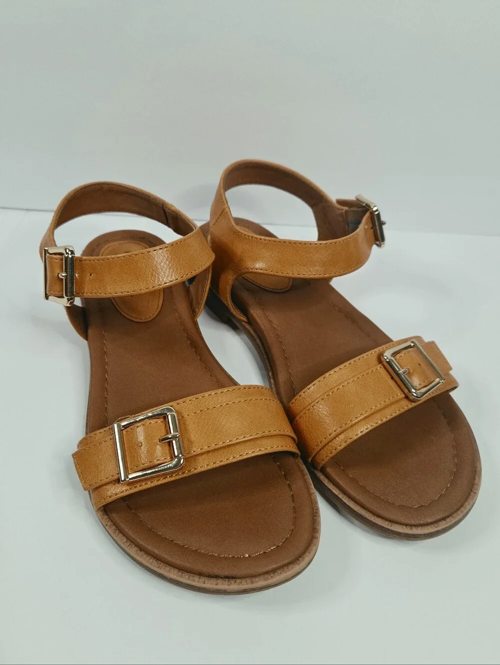 Eurosoft by Sofft Golden Ankle Strap Buckle Flat Sandals 6.5 M